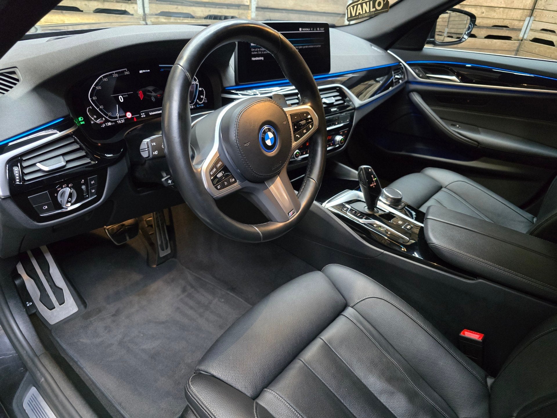 BMW 5-serie 530e Business Edition Plus HUD Navi LED Memory s, Auto's, BMW, 1998 cc, Achterwielaandrijving, Gebruikt, 4 cilinders