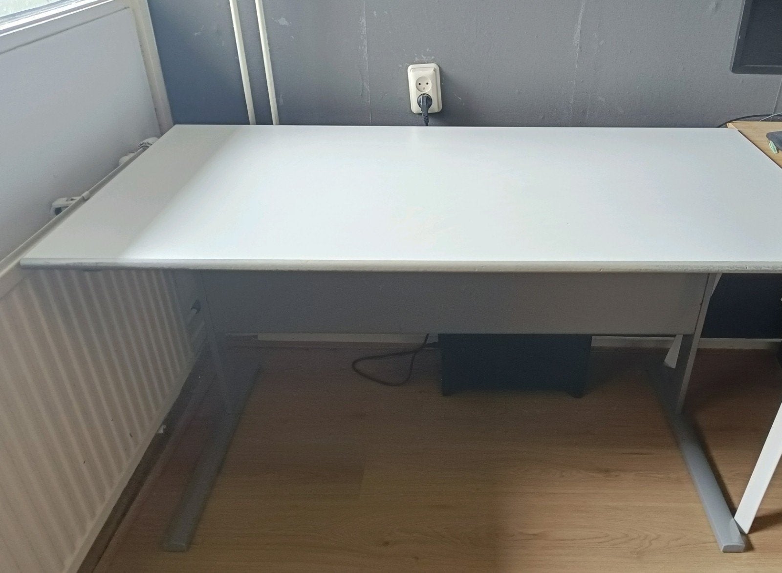 Wit bureau 140 x 70, Huis en Inrichting, Bureaus, Ophalen, Gebruikt, 70 cm, 140 cm