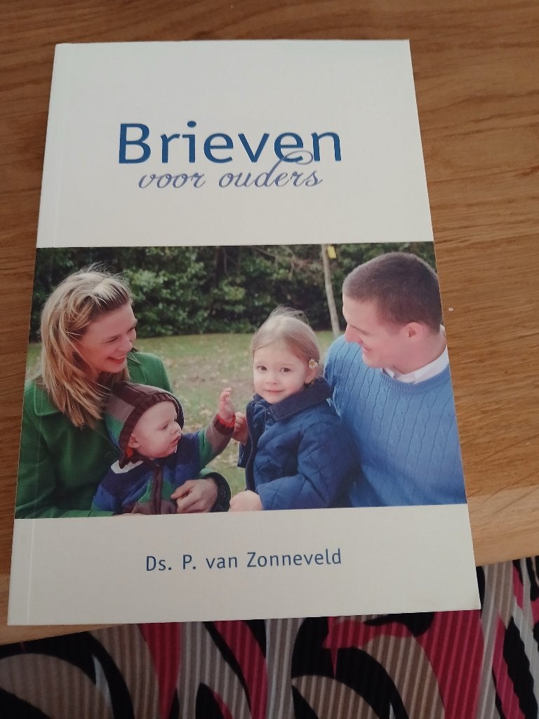 Brieven voor ouders, Ophalen of Verzenden, Zo goed als nieuw, Ds. P. van Zonneveld
