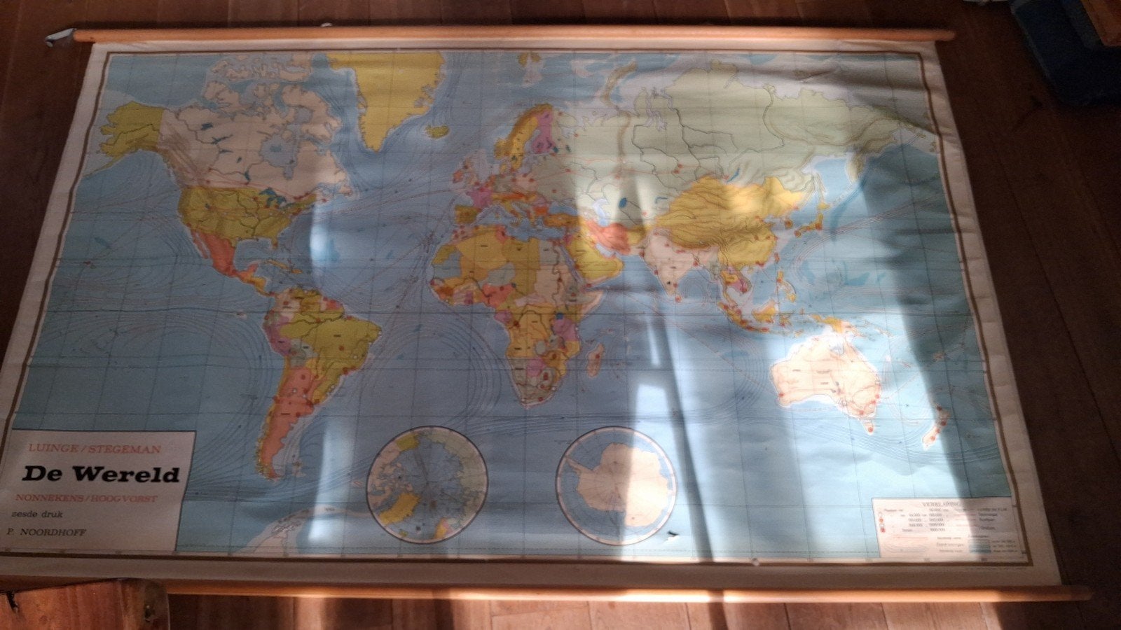 Grote blinde wereldkaart op Rol - Decoratieve Landkaart, Landkaart, 1800 tot 2000, Noordhoff Atlasproducties, Wereld