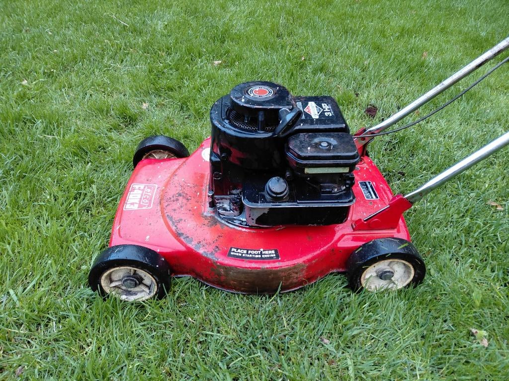 Benzinemotor Grasmaaier Efco F40K3 Briggs & Stratton 3 PK, Ophalen, Cirkelmaaier, Gebruikt, Benzine-grasmaaier