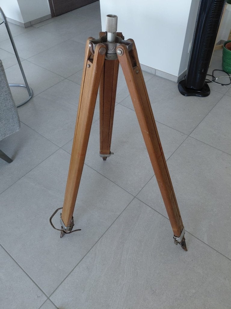 Vintage houten tri-pod - landmetersstatief – driepoot KERN, Antiek en Kunst, Ophalen of Verzenden