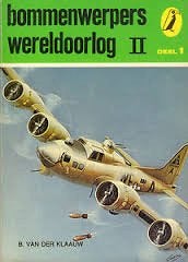 Bommenwerpers Wereldoorlog ll door B vd Klaauw deel 1 en 2, Tweede Wereldoorlog, Ophalen of Verzenden, Zo goed als nieuw, B vd klaauw