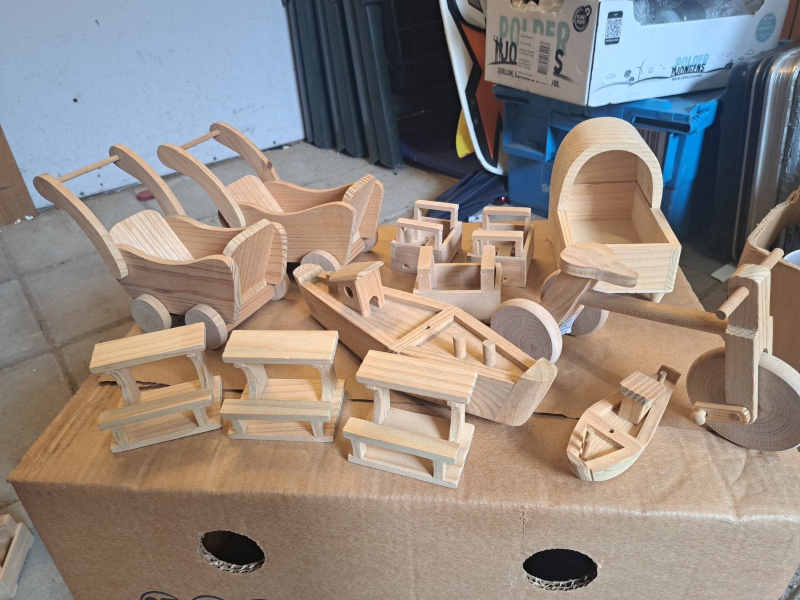 heel veel handgemaakt houten speelgoed, Hobby en Vrije tijd, Ophalen of Verzenden, Groter dan 1:32