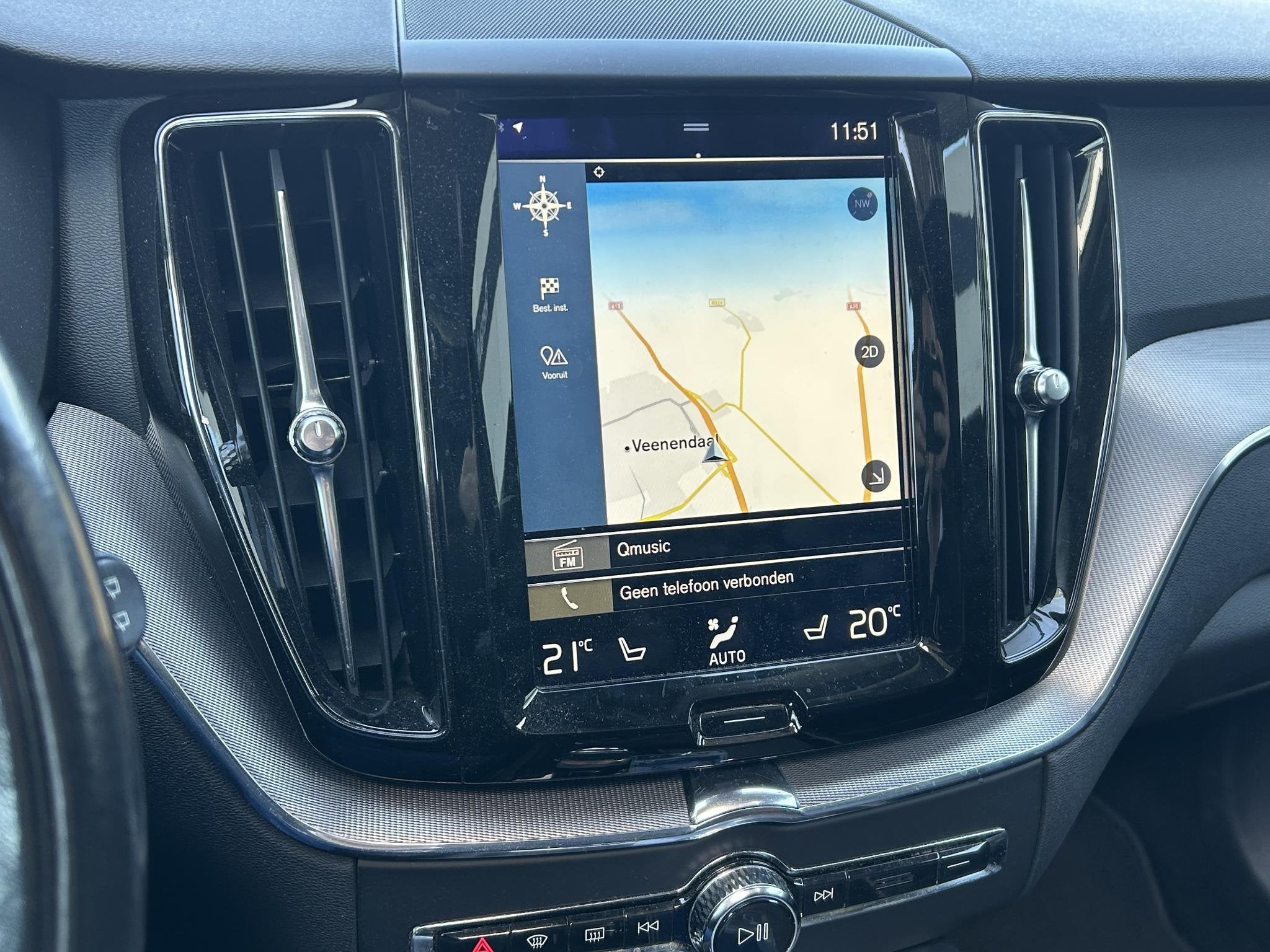 Foto 11 van Volvo XC60 2.0 T8 Twin Engine AWD Inscription | Panoramadak