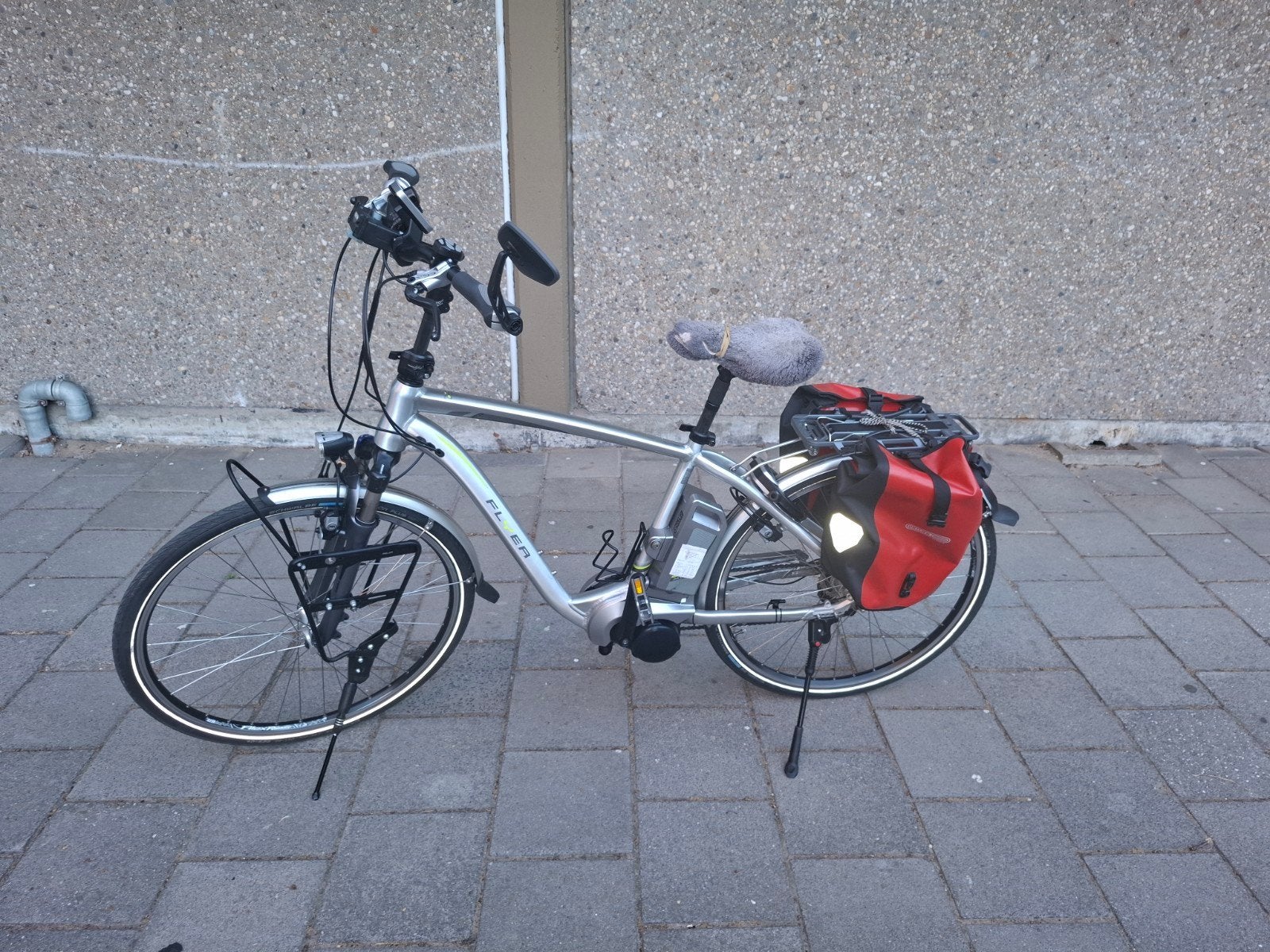 Flyer elektrische fiets met accessoires, Fietsen en Brommers, Overige merken, Gebruikt, Ophalen of Verzenden, 51 tot 55 cm