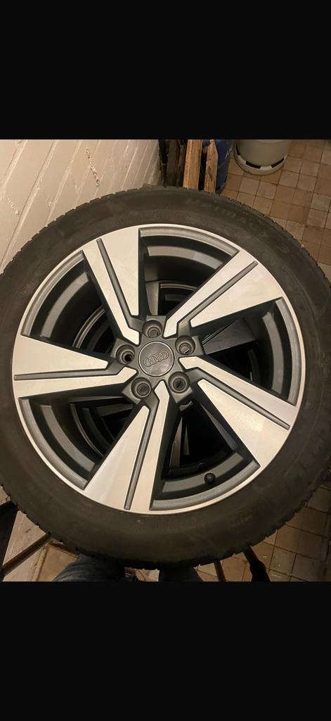 Originele Audi Q2 velgen met banden, Auto-onderdelen, Banden en Velgen, Ophalen, 18 inch, Gebruikt, Banden en Velgen