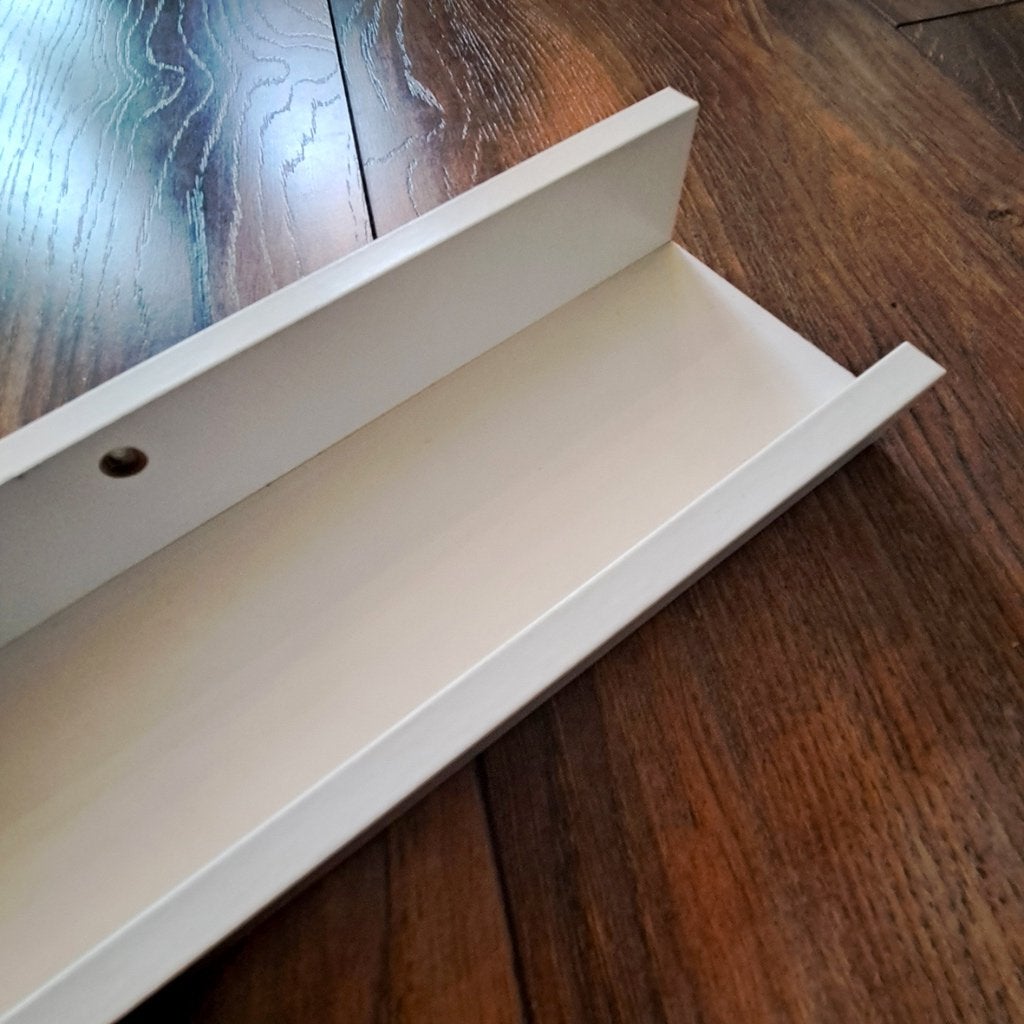 Vier witte IKEA RIBBA fotorichels / schilderijenplanken, Ophalen, Zo goed als nieuw