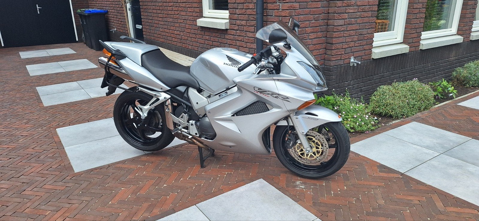 Honda VFR 800 VTEC (2003) | Oerbetrouwbare V4, Particulier, Toermotor