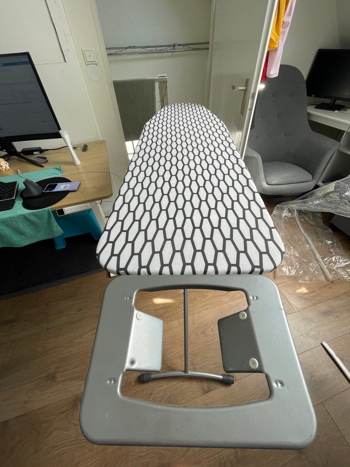 Strijkplank met modern design, Ophalen of Verzenden, Zo goed als nieuw