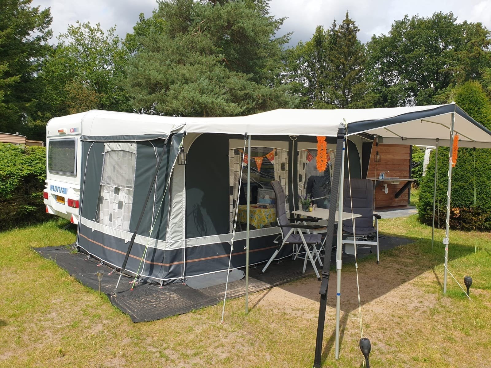 Caravan Adria Altea 430 met mover,zeer compleet, Treinzit, Particulier, Adria, Luifel