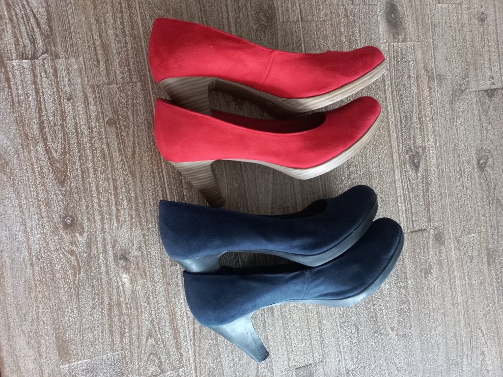 2 Paar Marco Tozzi pumps maat 41 hakhoogte 8 cm., Pumps, Marco Tozzi, Ophalen of Verzenden, Zo goed als nieuw