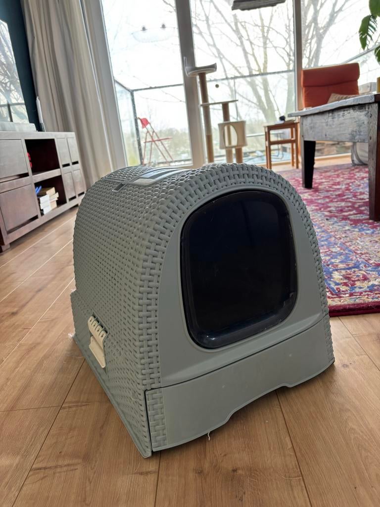 Kattenbak, Ophalen, Gesloten