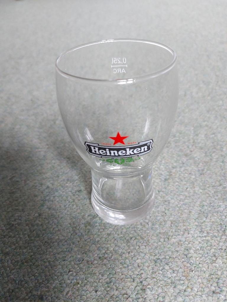 Heineken glas, Verzamelen, Ophalen of Verzenden, Zo goed als nieuw, Glas of Glazen, Heineken