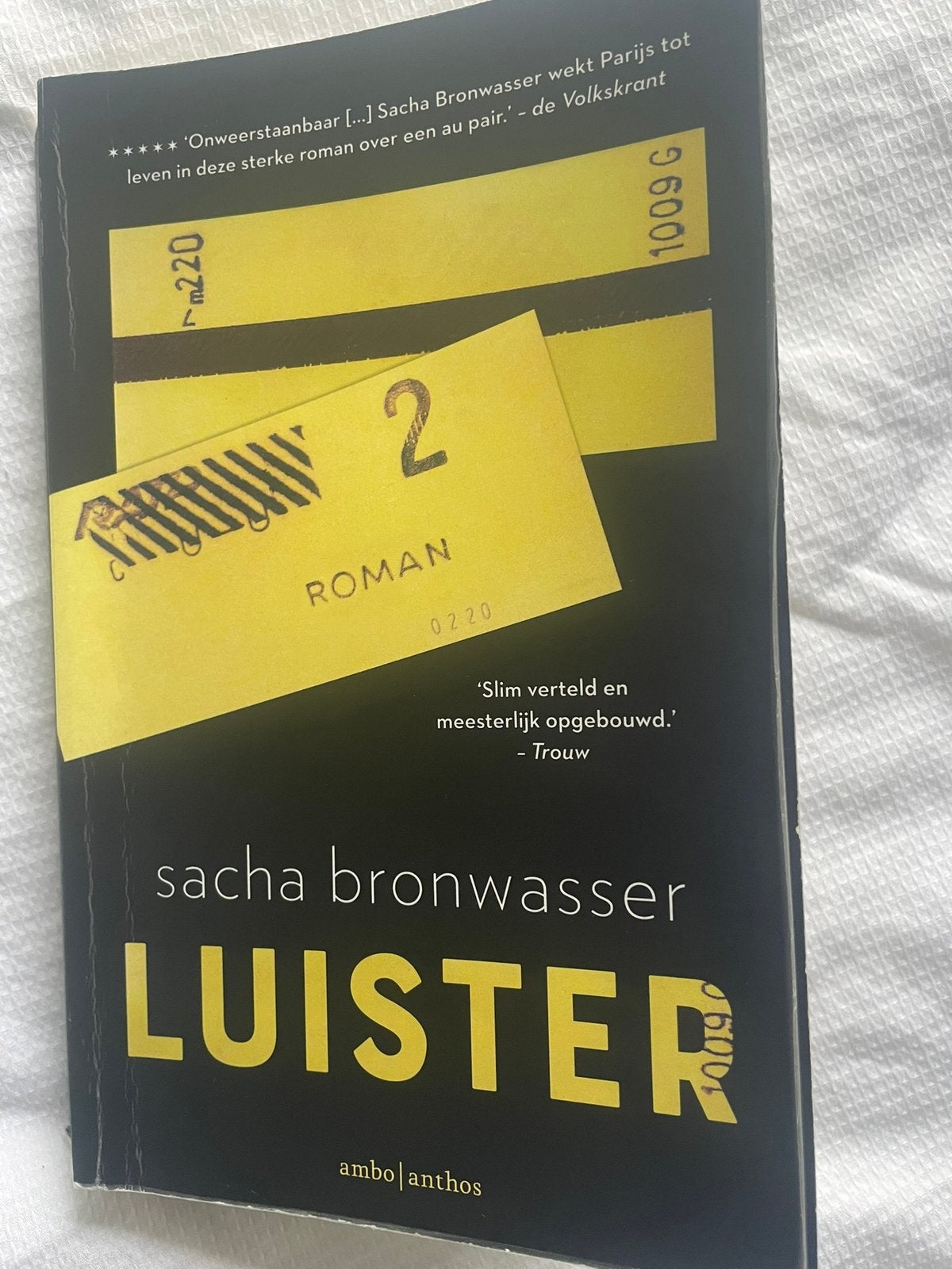 Sacha Bronwasser - Luister, Ophalen of Verzenden, Zo goed als nieuw, Sacha Bronwasser
