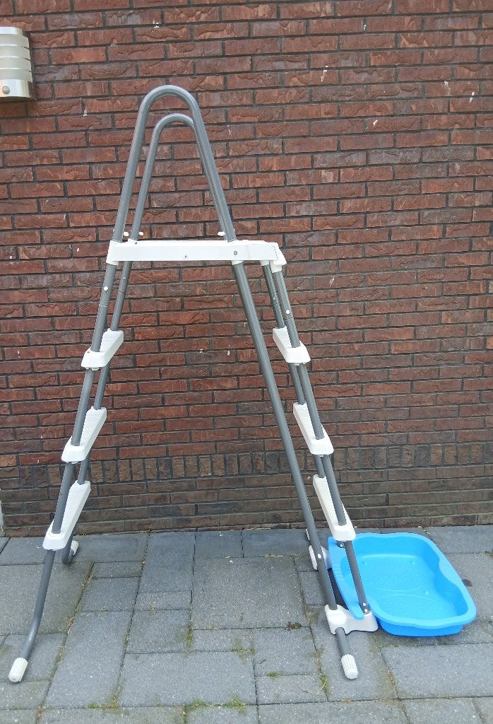 Zwembadladder + pomp + andere zwembadspullen, Tuin en Terras, Ophalen, Gebruikt