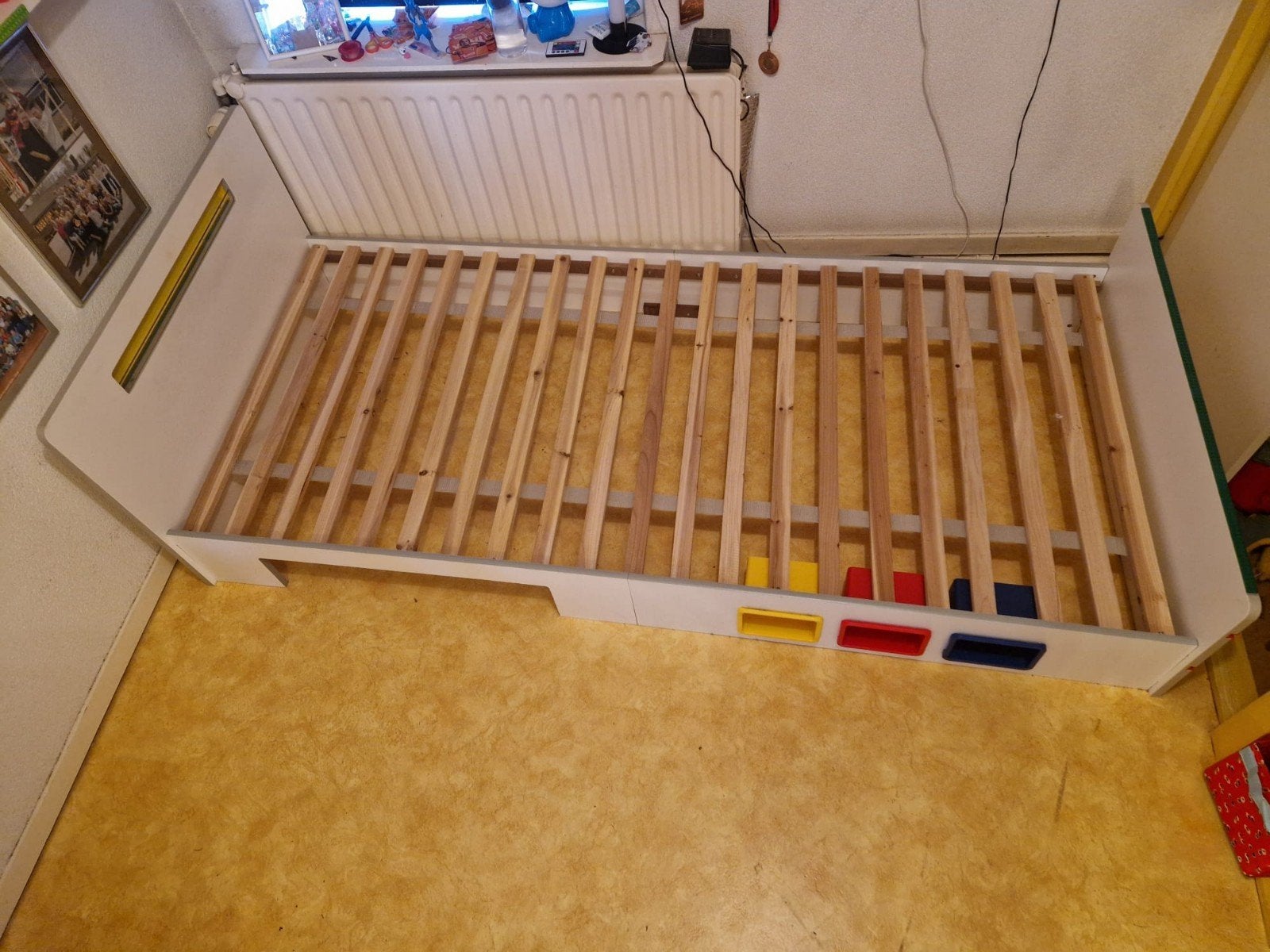 Worlds Apart Room2Build Kinderbed 200x96x60 cm, 85 tot 100 cm, Gebruikt, Ophalen of Verzenden, Lattenbodem