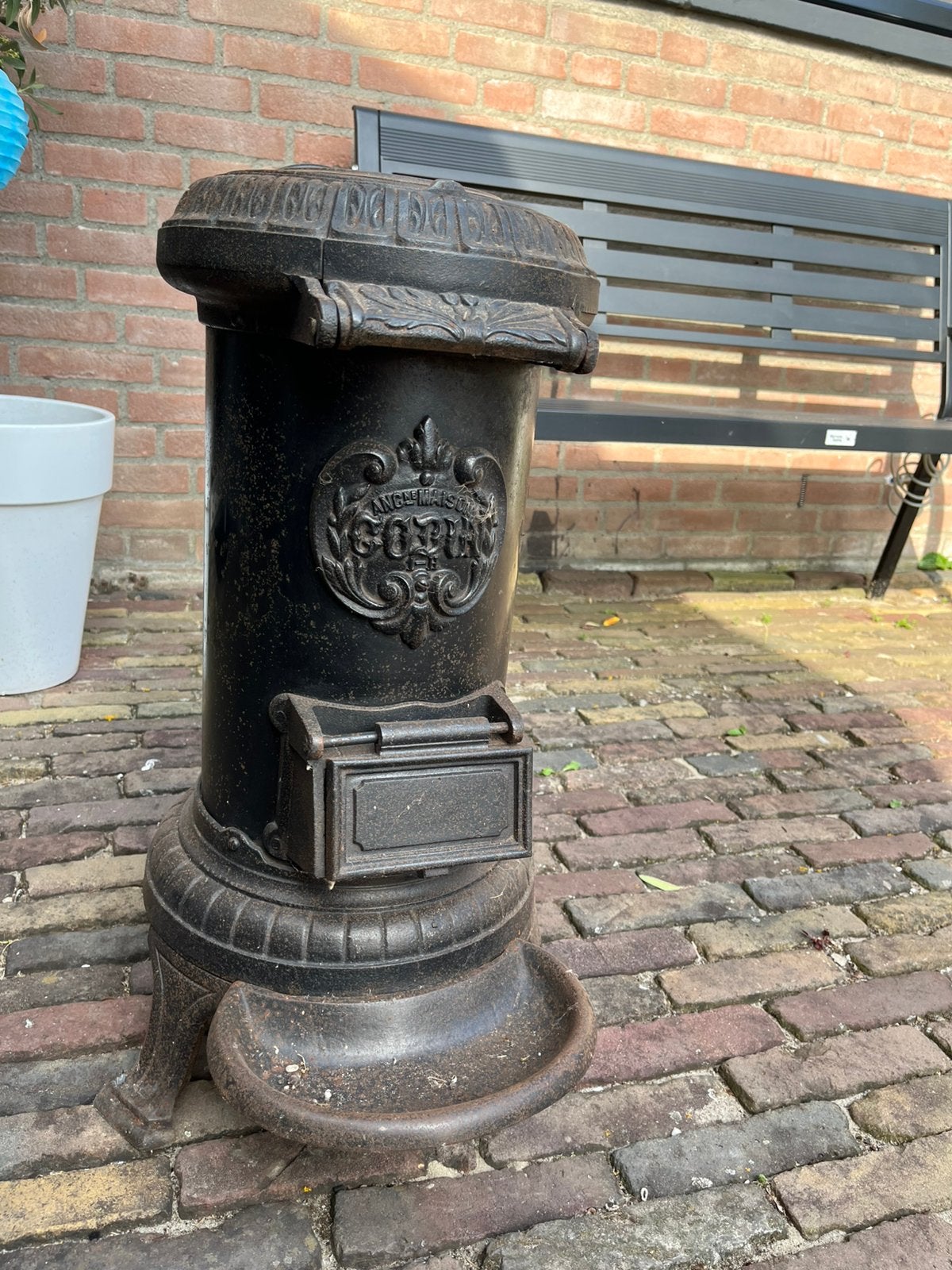 Tka gietijzeren potkachel van het metk Godin, Huis en Inrichting, Kachels, Ophalen, Gebruikt, Hout, Overige soorten