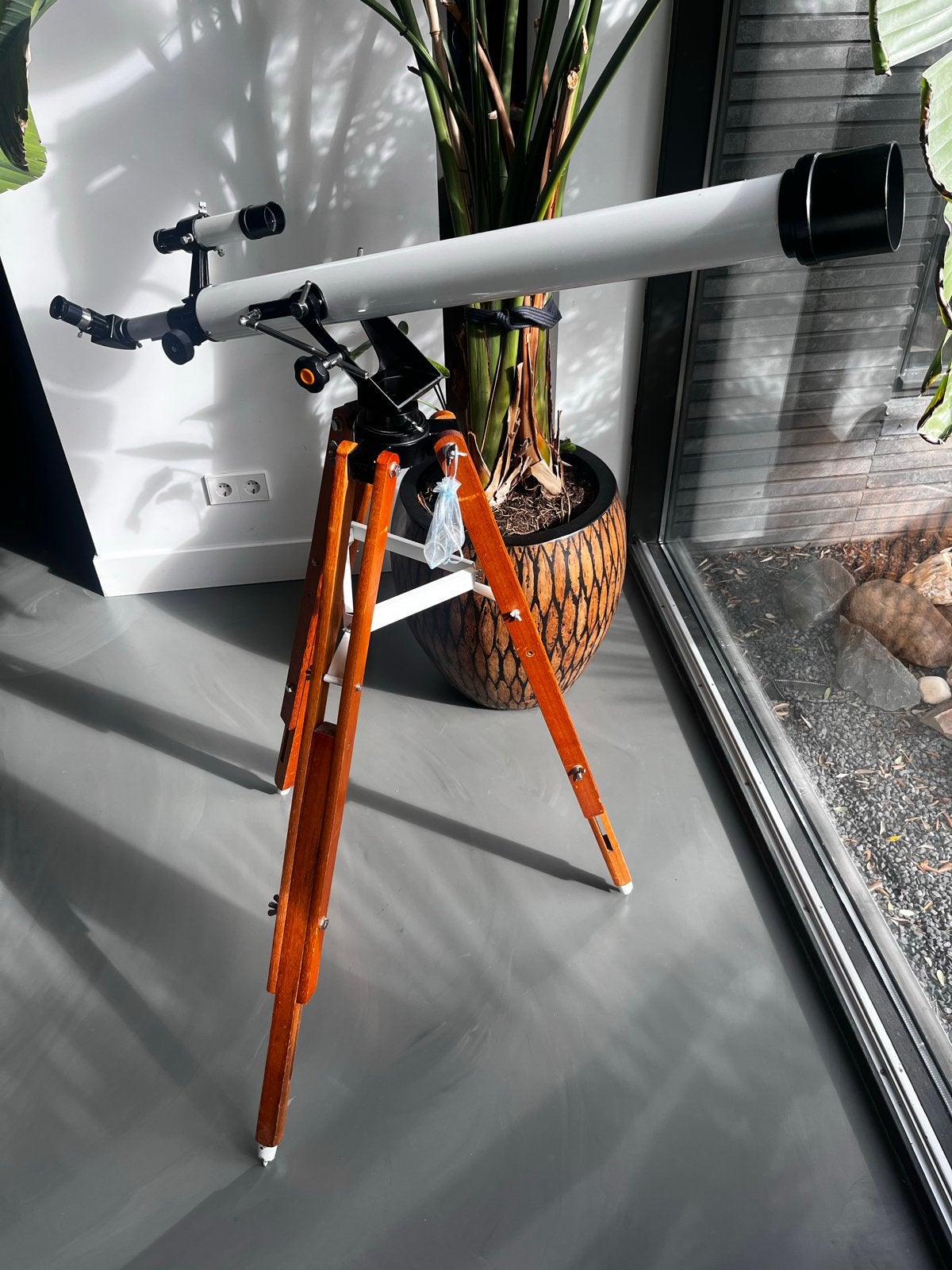 Vintage Vixen Icarus 60L Refractor Telescoop met Houten Stat, Ophalen, Gebruikt, Lenzentelescoop (refractor), Met statief