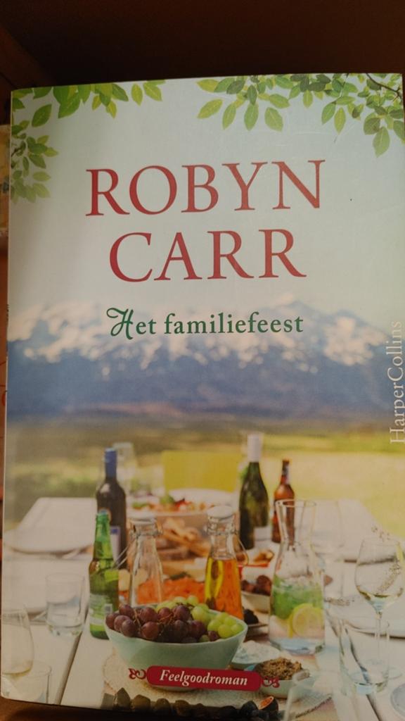 Robyn Carr - Het familiefeest (Feelgoodroman), Ophalen of Verzenden, Gelezen, Robyn Carr