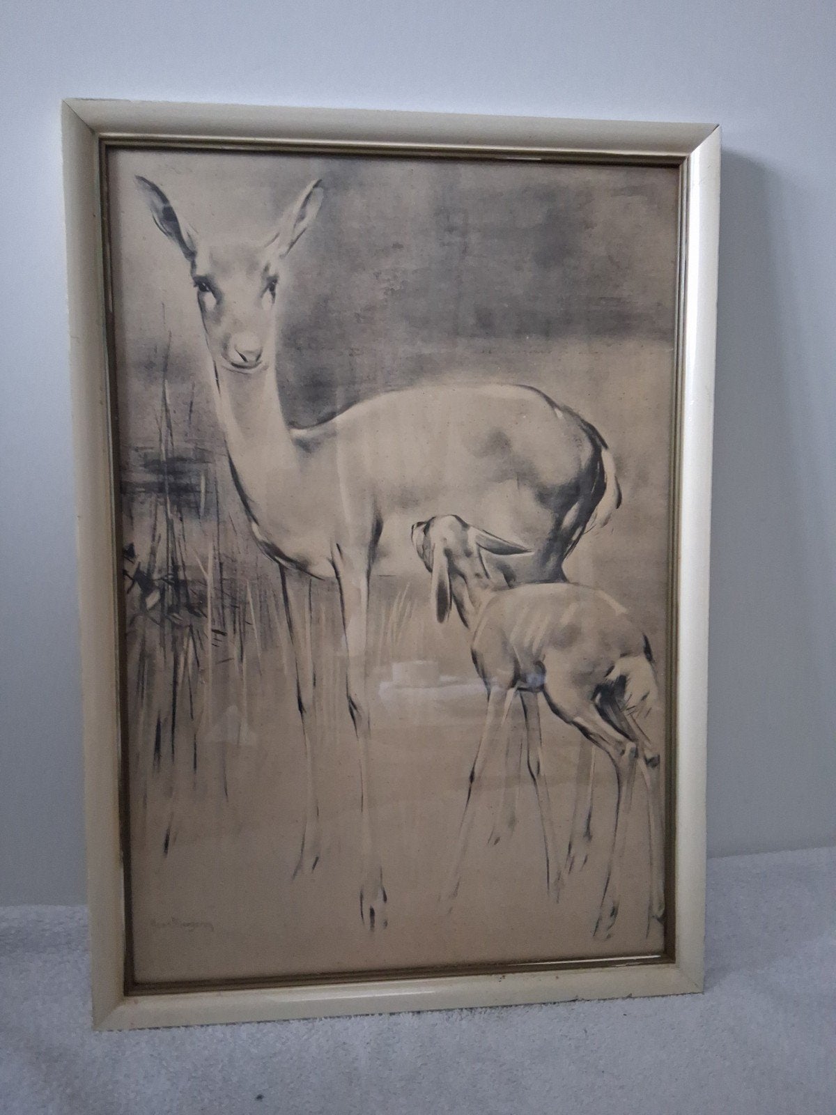 Vintage tekening van ree met kalf, gesigneerd Van Meegeren, Antiek en Kunst, Ophalen of Verzenden, Tekening, Potloodtekening, Ingelijst