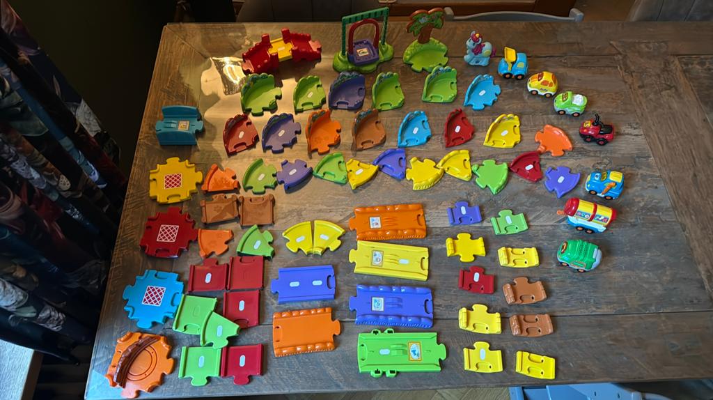 Toet toet en zoef zoef extra wegdelen en auto’s, Kinderen en Baby's, Speelgoed | Vtech, Ophalen of Verzenden, Gebruikt, 6 maanden tot 2 jaar