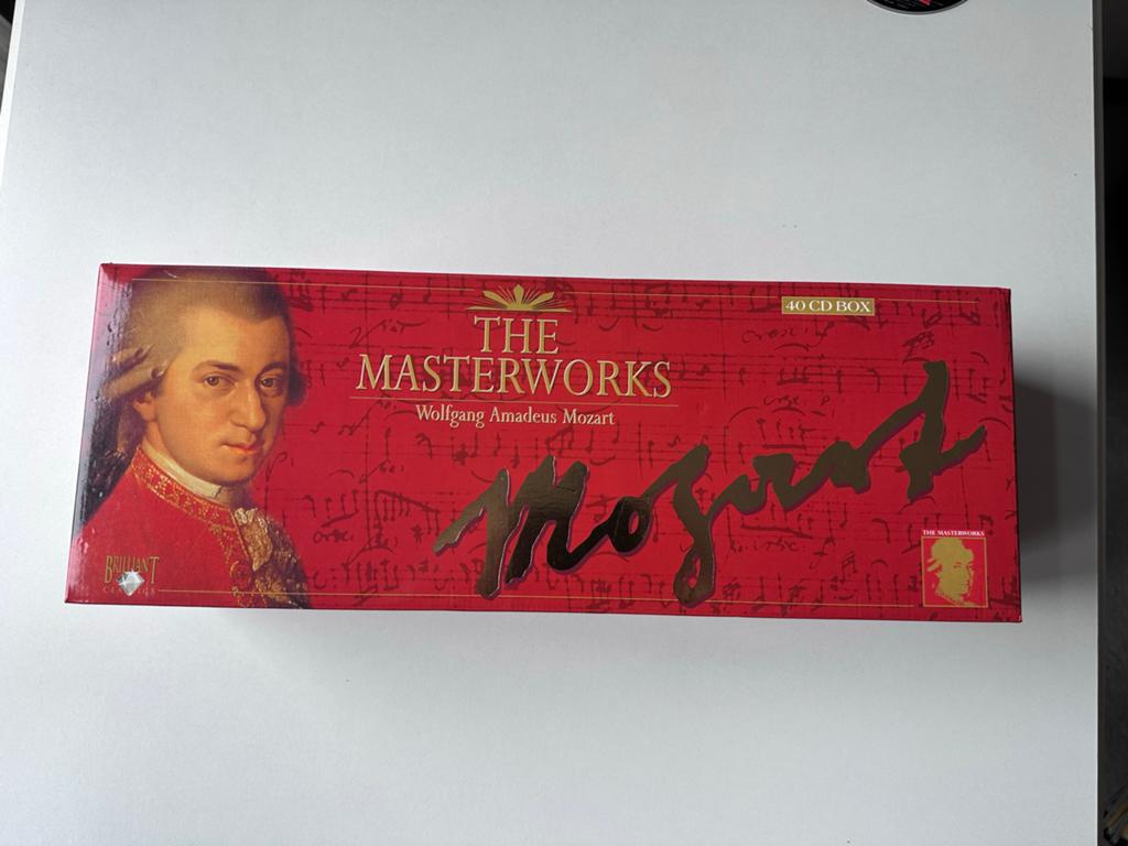 Mozart: The Masterworks - 40 CD Boxset, Cd's en Dvd's, Cd's | Klassiek, Zo goed als nieuw, Orkest of Ballet, Classicisme, Boxset