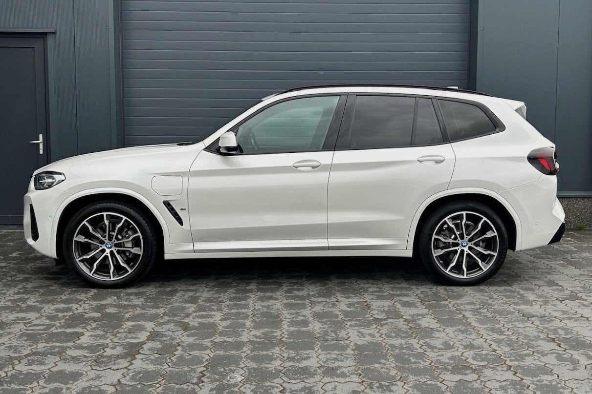 BMW X3 xDrive30e M-Sport PANO ACC TREKHAAK 29504KM!, Auto's, 1998 cc, Gebruikt, Wit, Bedrijf