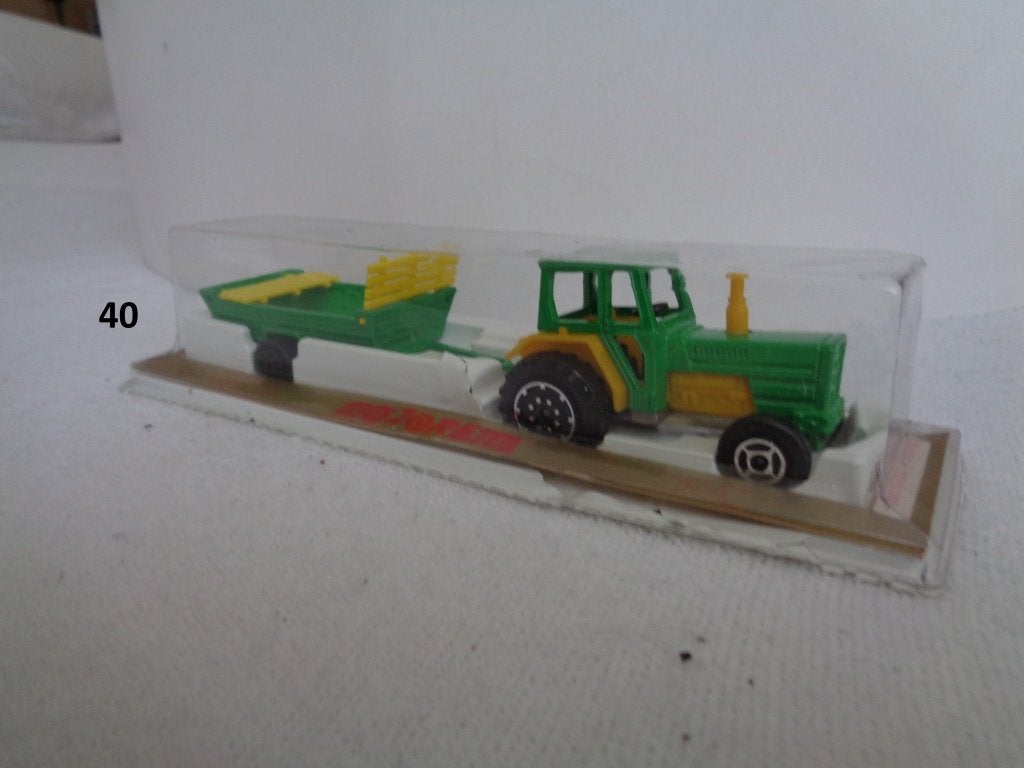 majorette tractor met kar, Hobby en Vrije tijd, Modelauto's | 1:87, Ophalen of Verzenden, Zo goed als nieuw, Bus of Vrachtwagen