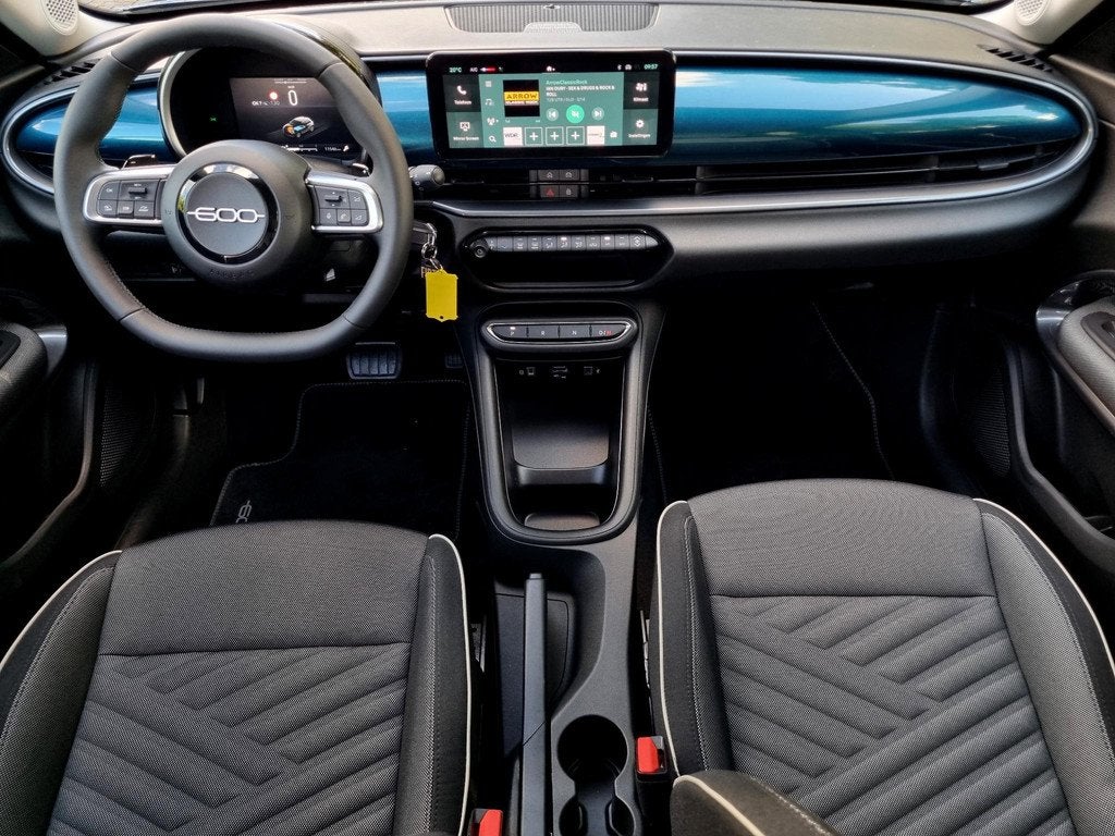 Fiat 600 Hybrid Urban Automaat / Navigatie via Android Auto/, Auto's, Fiat, Parkeersensor, 101 pk, Gebruikt, Euro 6