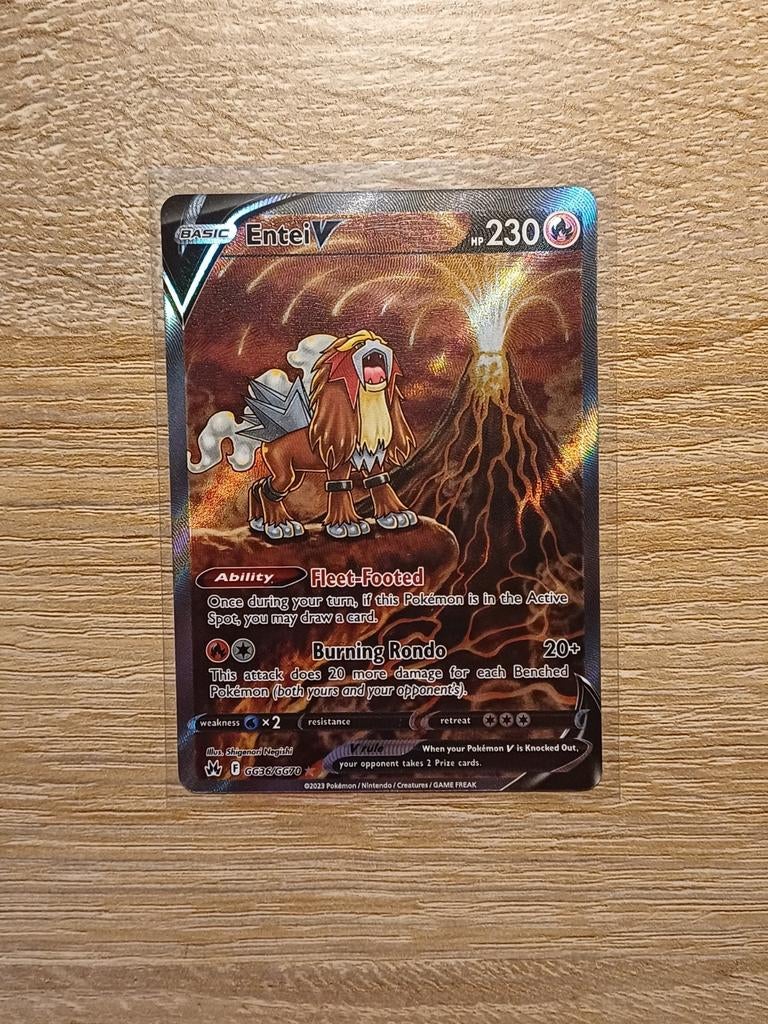 Pokémon Entei V (Full Art) - Brilliant Stars, Ophalen of Verzenden, Zo goed als nieuw, Losse kaart, Foil