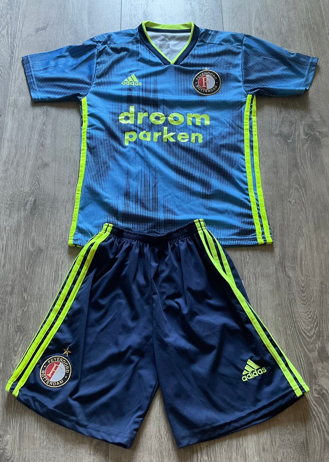 Feyenoord tenue maat:176, Maat XS of kleiner, Ophalen of Verzenden, Zo goed als nieuw, Set