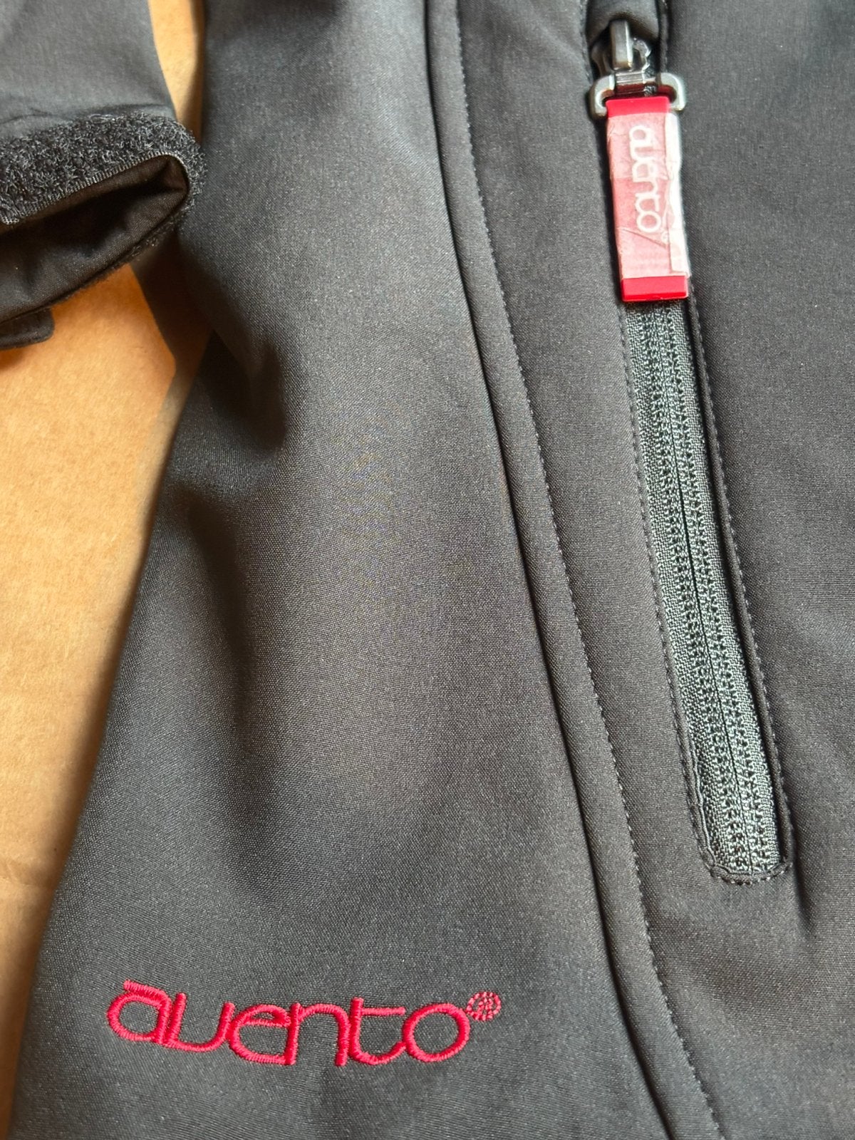 Avento dames softshell jas zwart/rood maat 42, Marktplaats@werkschoenendeal.nl, Avento, Ophalen of Verzenden, Dames