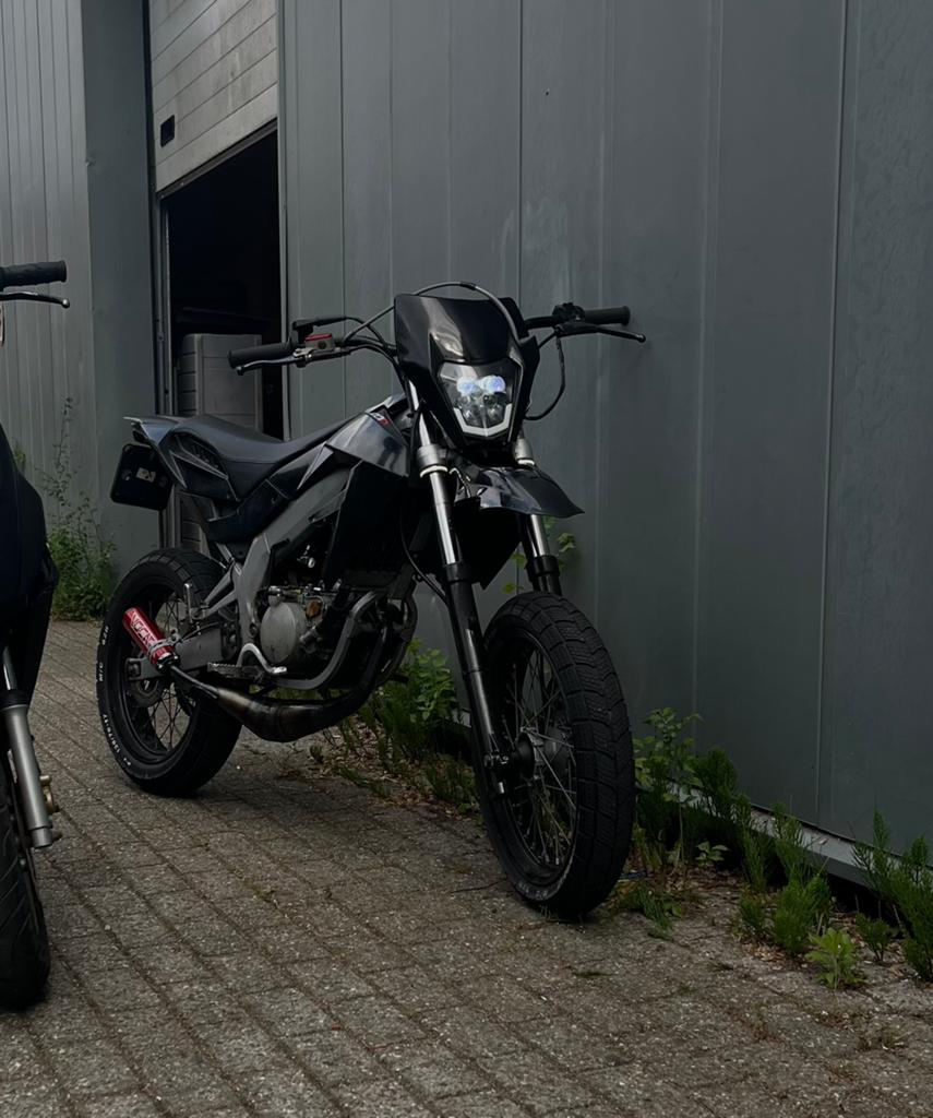 Aprilia sx50 waardepeiling, Fietsen en Brommers, Brommers | Overige merken, Zo goed als nieuw, Ophalen