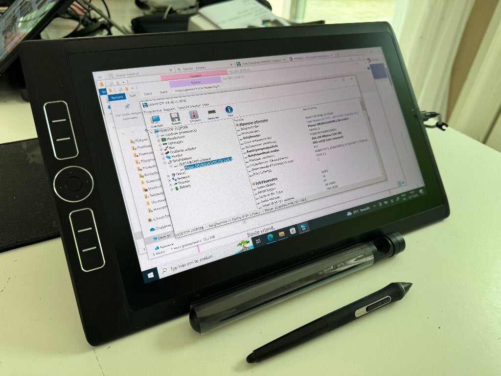 Wacom MobileStudio Pro 13 i7, 8GB RAM, 256GB SSD, Multi-touch, Ophalen of Verzenden, Zo goed als nieuw, Draadloos