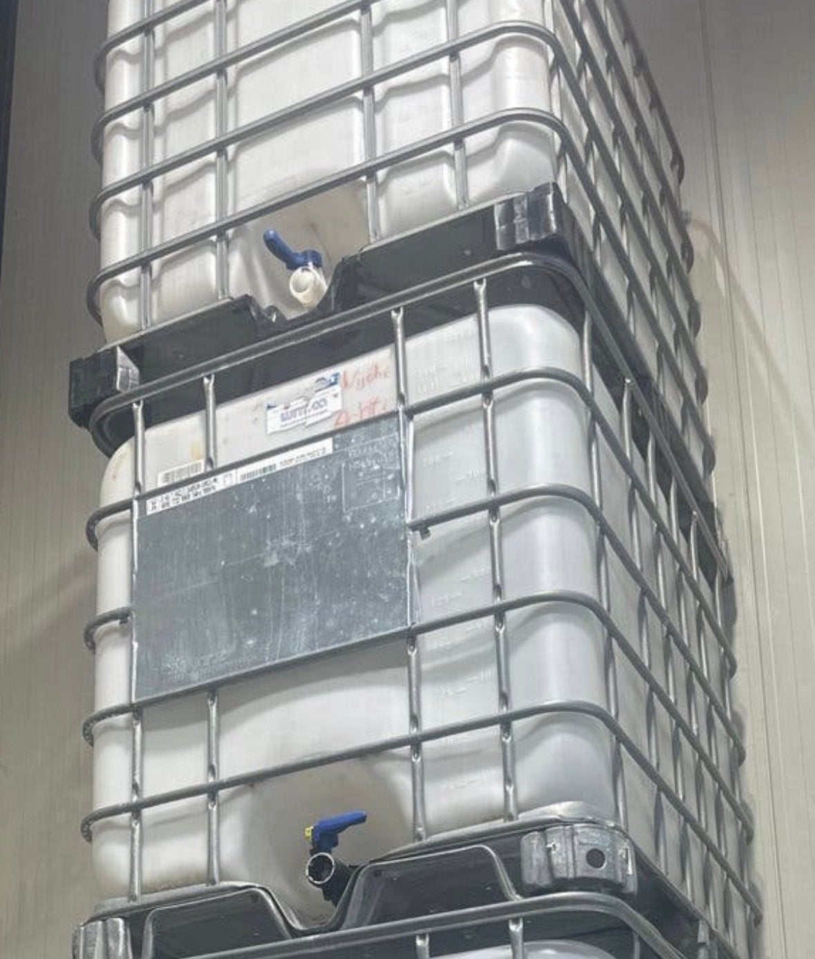 IBC-container ibc vat 1000 liter, 150 liter of meer, Ophalen of Verzenden, Gebruikt, Kunststof