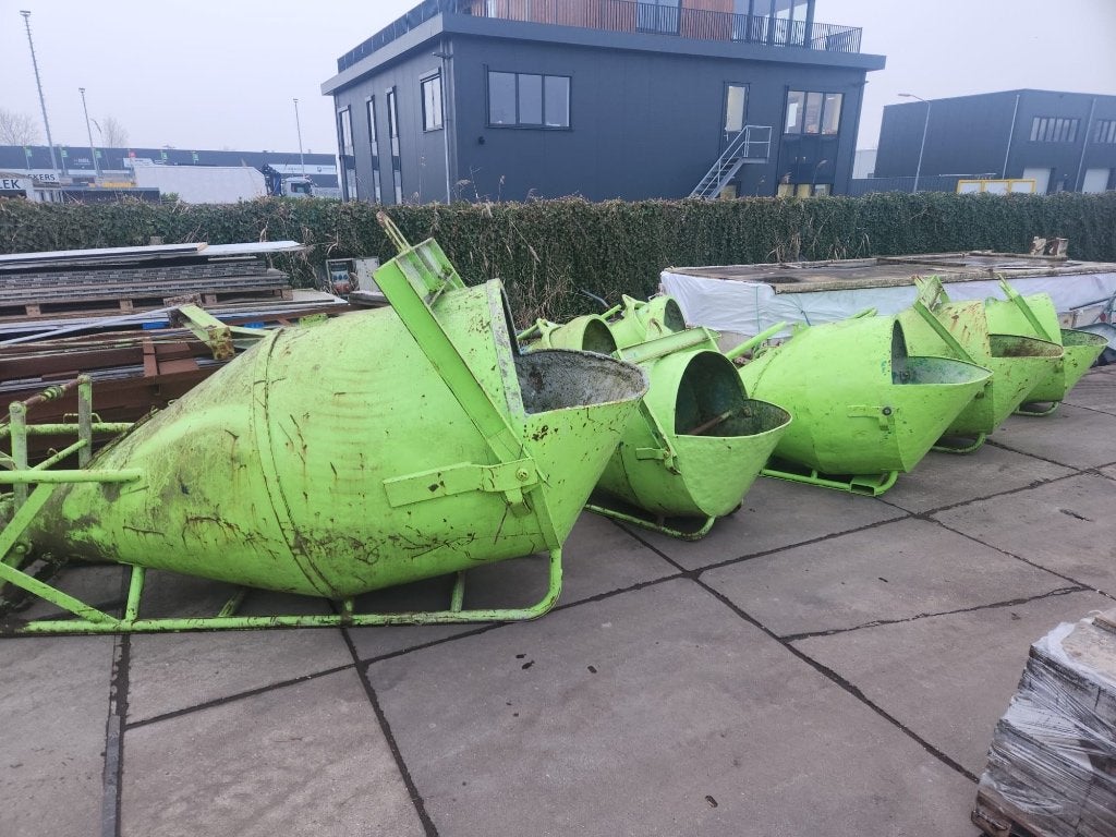2644 - Betonkubels van Beco, Ophalen, Gebruikt, Overige materialen, Overige typen