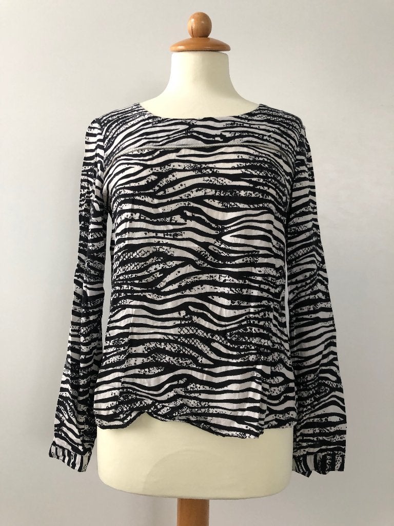 Zwart witte zebraprint blouse maat S., Kleding | Dames, Vero Moda, Zwart, Nieuw, Ophalen of Verzenden