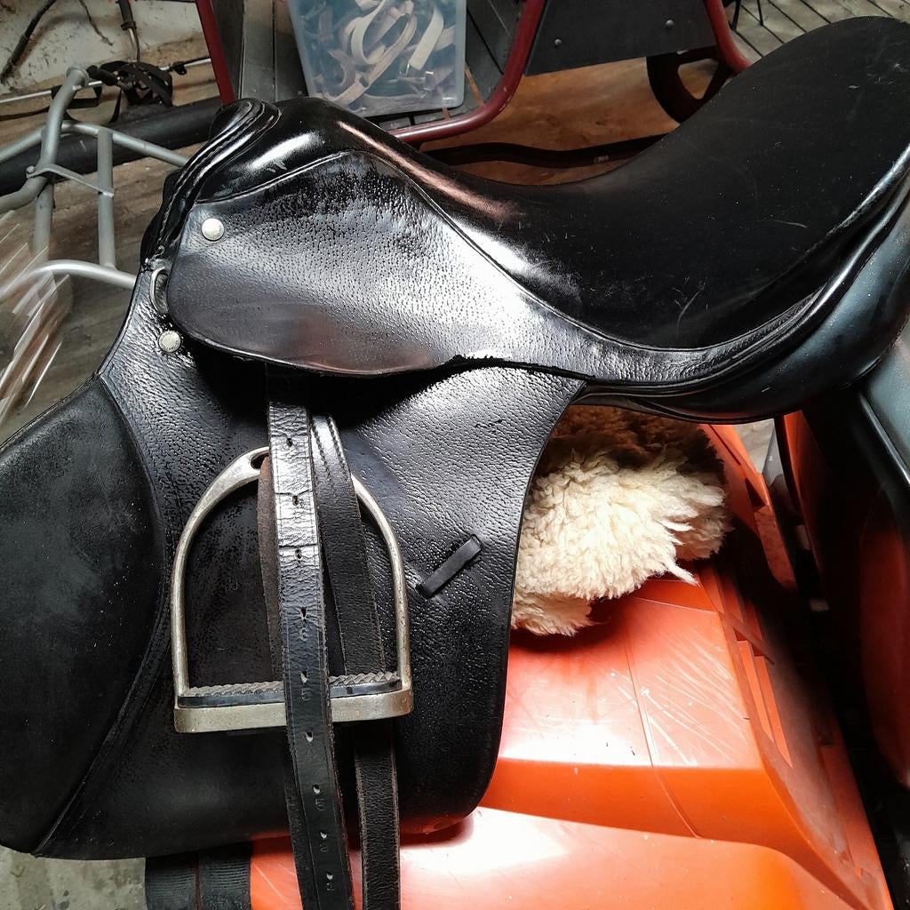Mooi Daaleman  zadel voor d pony, Dieren en Toebehoren, Paarden en Pony's | Zadels, Ophalen
