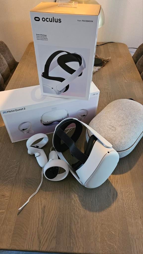 Oculus Quest 2 Headset met Elite Strap en Travel Case, Ophalen of Verzenden, Zo goed als nieuw, VR-bril, Overige platformen