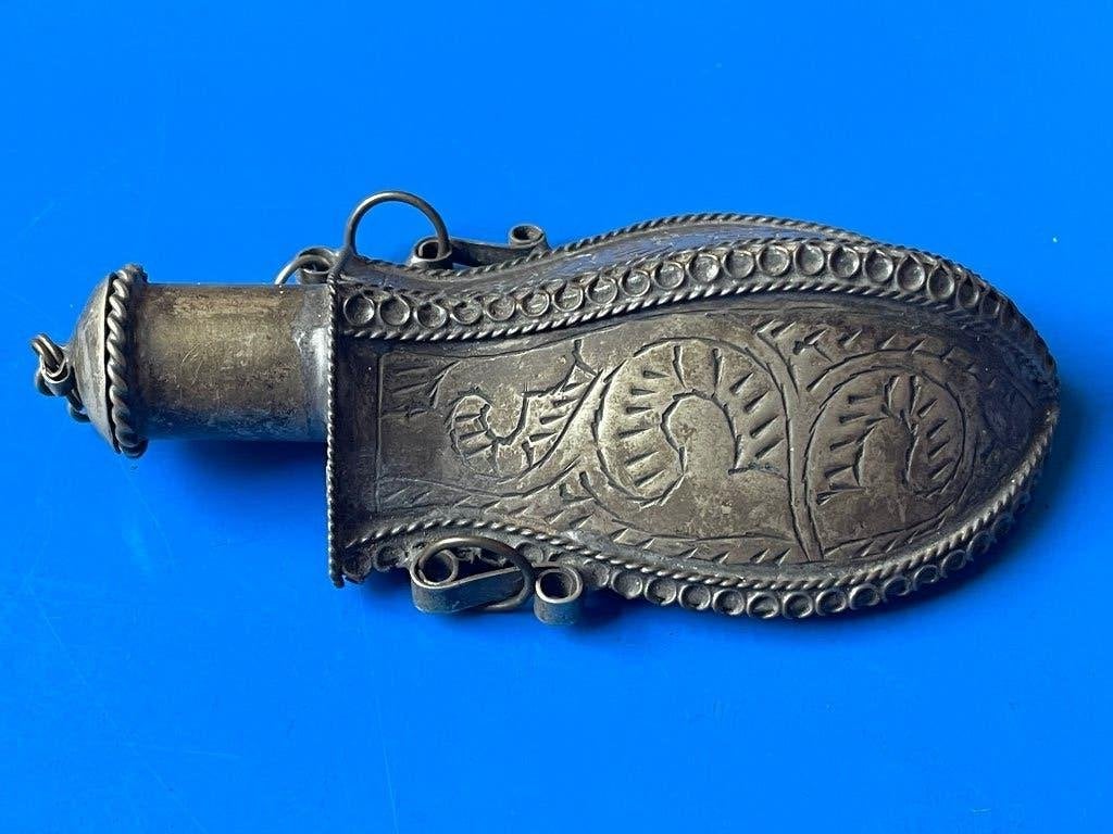 antieke oosterse of Perzische kruitfles, kruitmaatje ???, Ophalen of Verzenden, Overige soorten, Overige gebieden, Overige typen