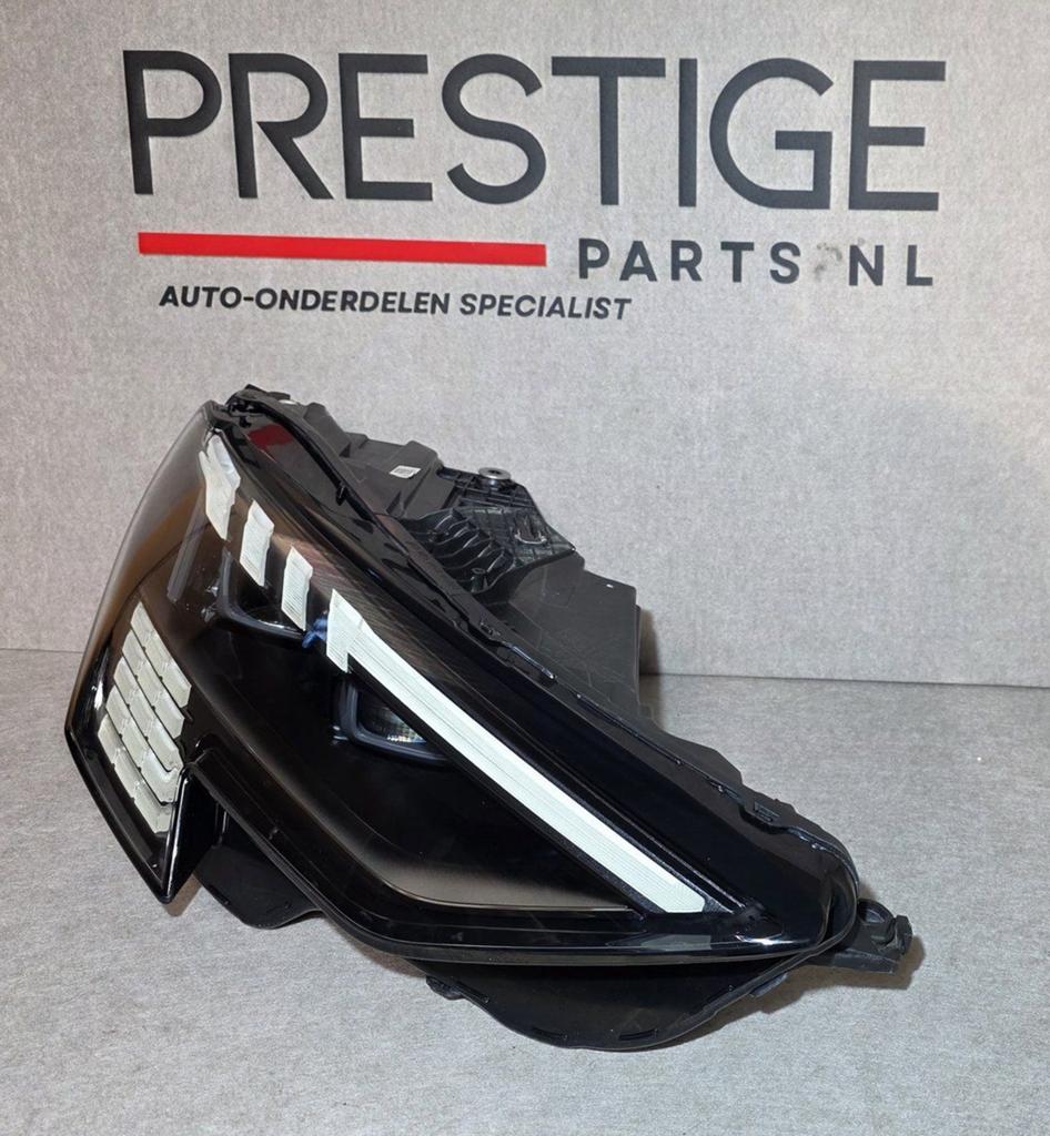 Koplamp Audi A3 8Y RS3 MATRIX LED RECHTS 8Y0941036F Compleet, Gebruikt, -, -, -