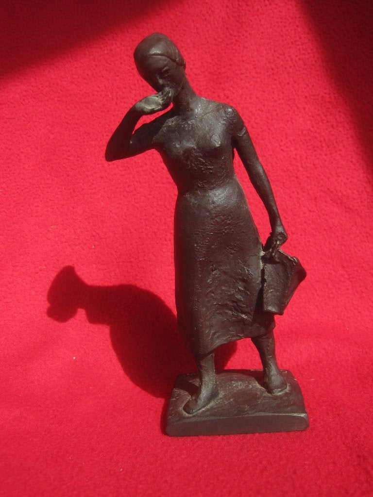 Beeldje Mariken van Nimwegen., Ophalen of Verzenden, Gebruikt, Mens