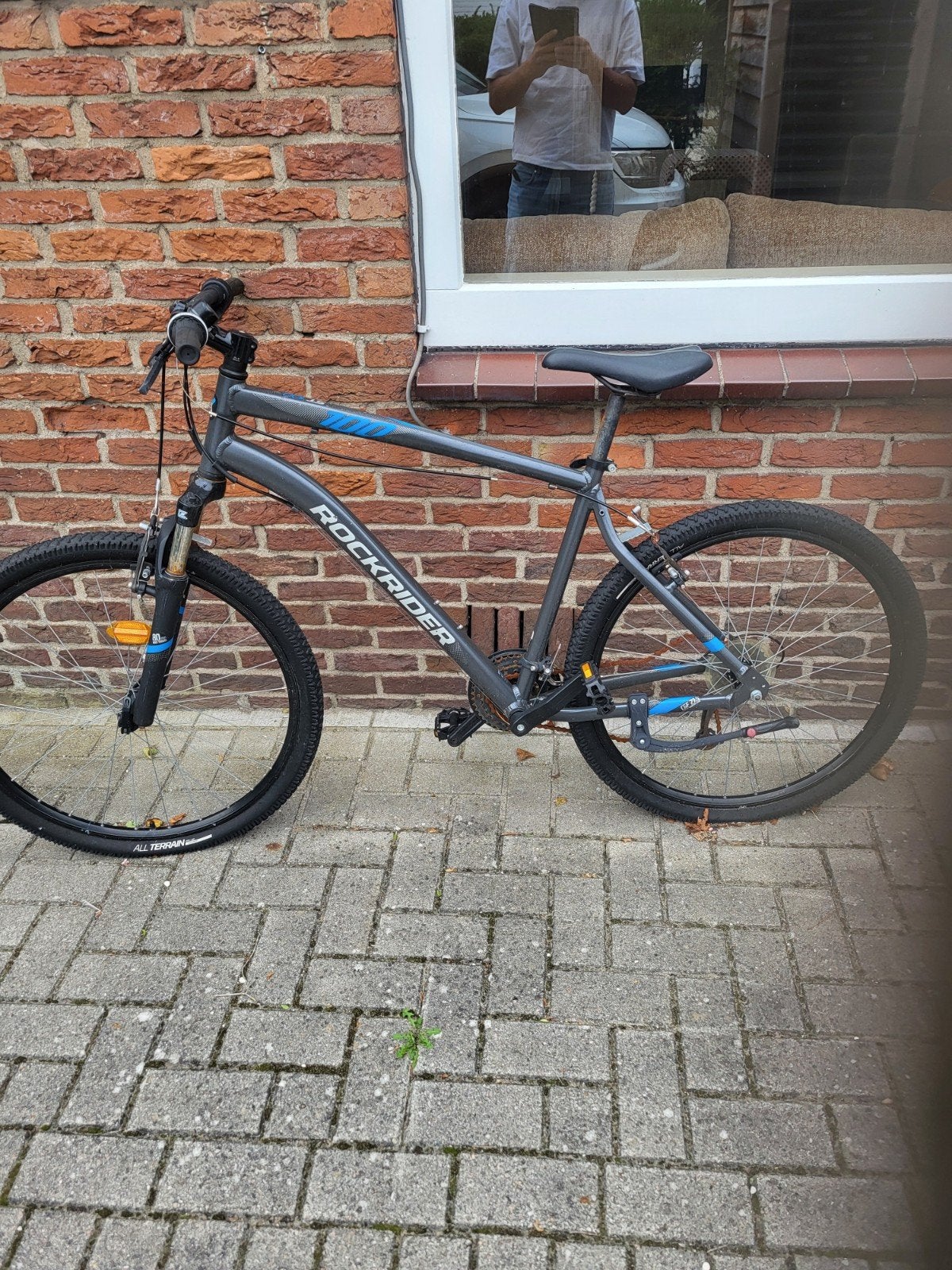 Rockrider mountainbike - Grijs met blauwe accenten, Minder dan 10 versnellingen, Gebruikt, Velgrem, 53 tot 57 cm