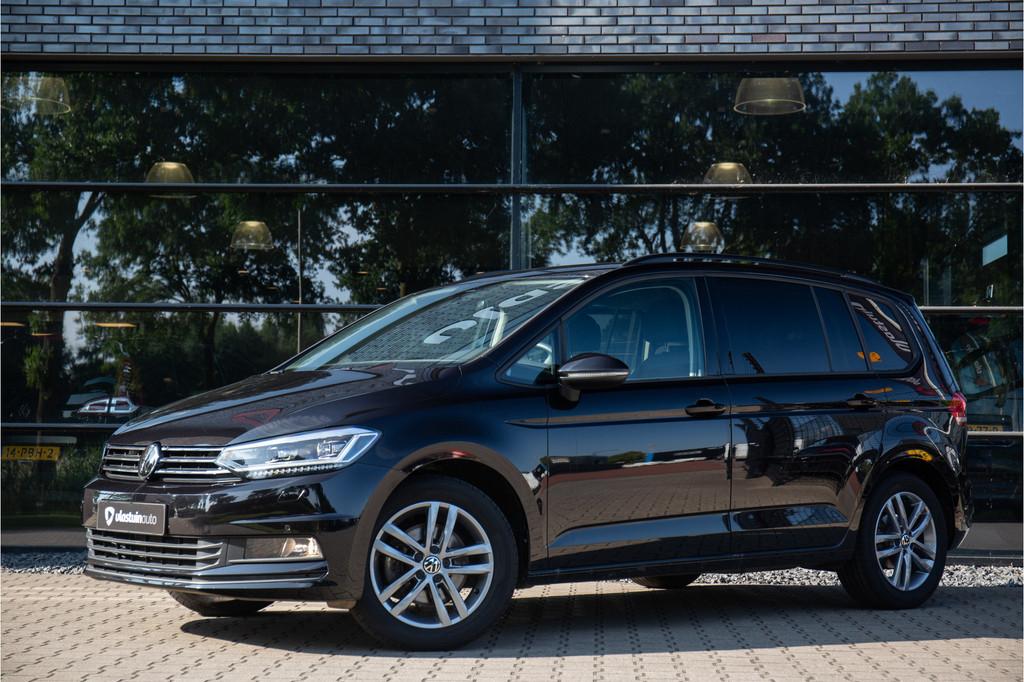 Volkswagen Touran 1.5 TSI Comfortline Business 7p , 7 persoo, Zwart, 4 cilinders, 150 pk, 7 stoelen