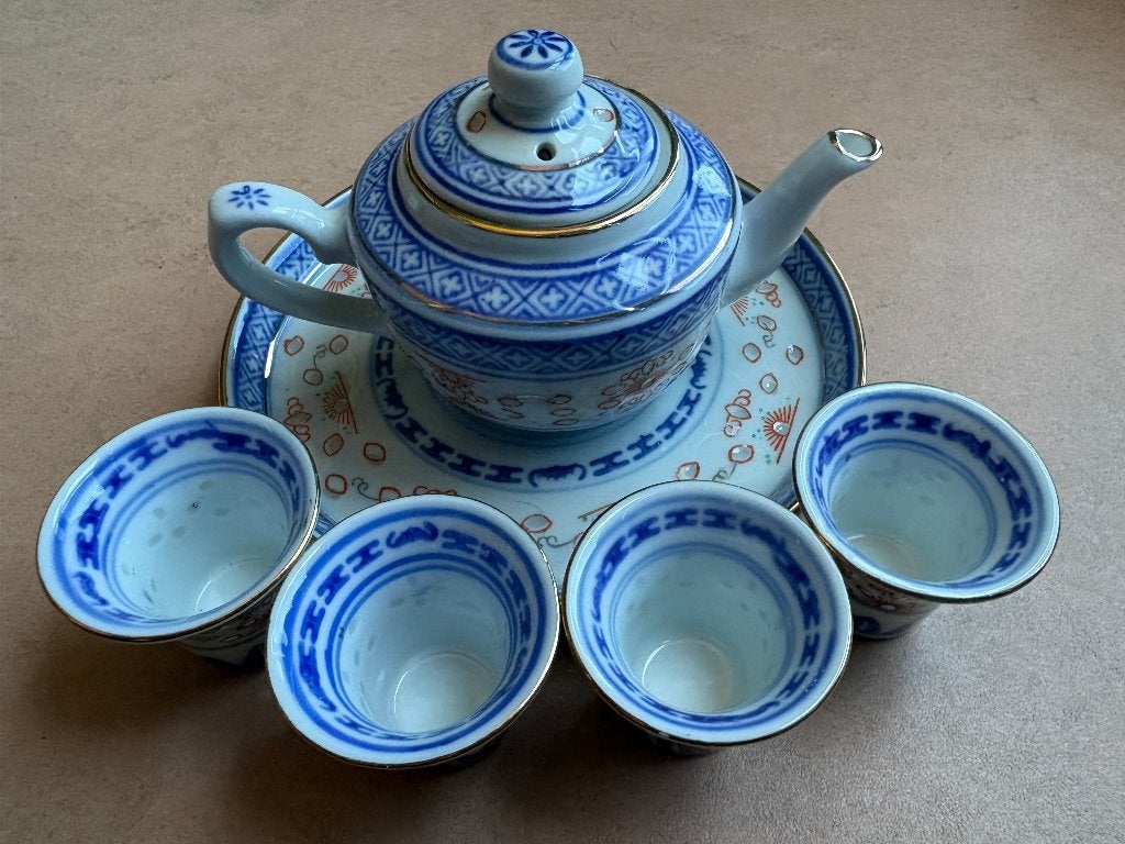 Kleine vintage porseleinen theeset, China, Huis en Inrichting, Aziatisch, Ophalen of Verzenden, Zo goed als nieuw, Theepot