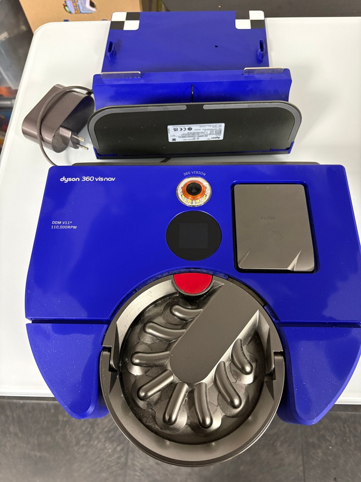 Dyson 360 Vis Nav Robotstofzuiger met docking station, Witgoed en Apparatuur, Stofzuigers, Ophalen, Oplaadstation, Zo goed als nieuw
