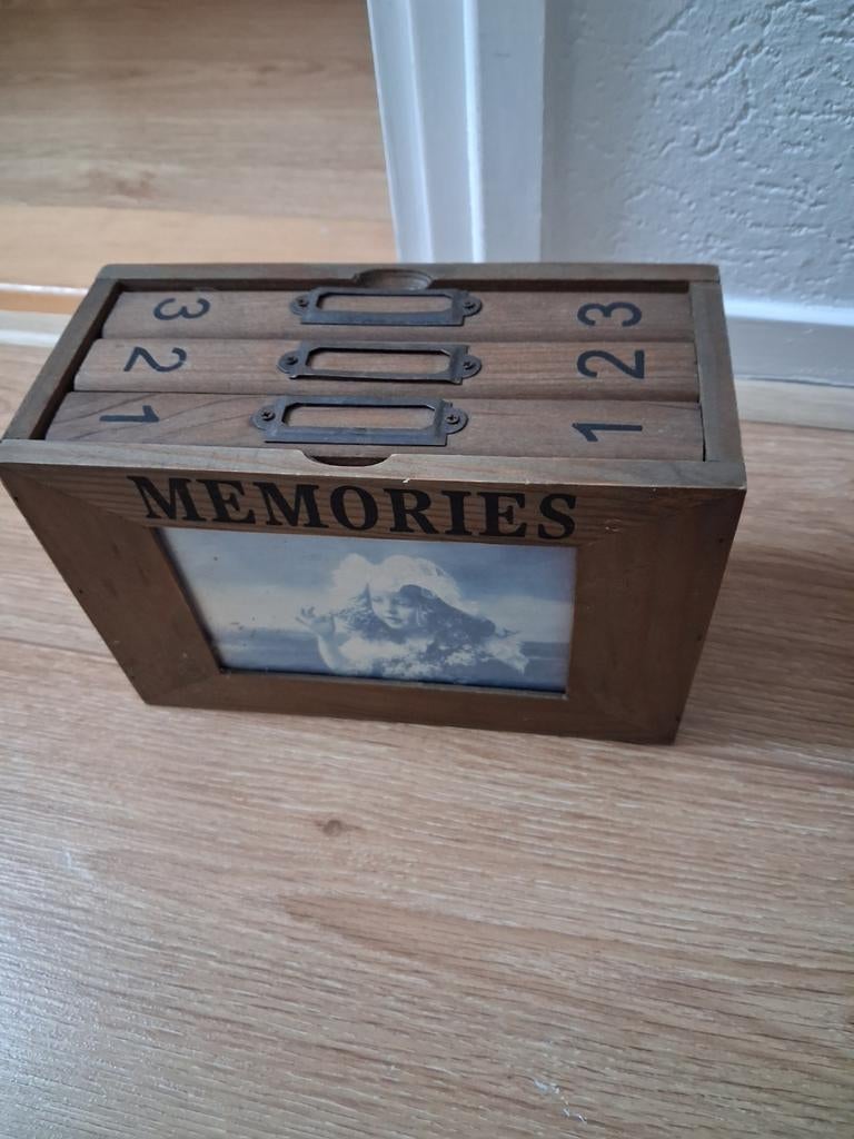 Houten fotobox 'Memories' met 3 fotoalbums, Ophalen of Verzenden, Gebruikt, Fotoalbum