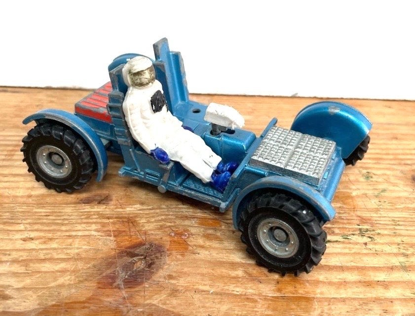 Dinky Toys Lunar Roving Vehicle met astronaut, Antiek en Kunst, Antiek | Speelgoed, Ophalen of Verzenden