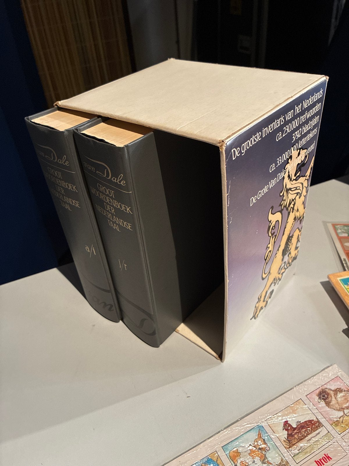Van Dale Groot Woordenboek: Griekse Goden & Latijnse Spreuke, Ophalen of Verzenden, Gelezen, Van Dale, Nederlands